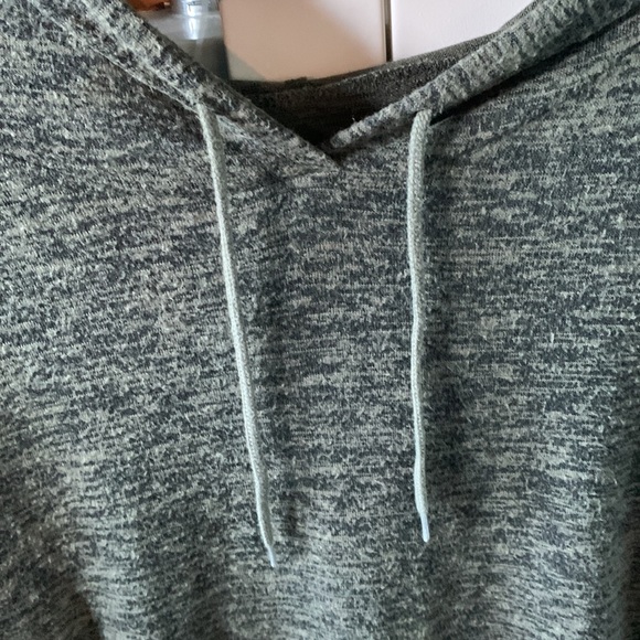 Live Love Dream soft fuzzy hooded top sz m euc - Picture 3 of 5